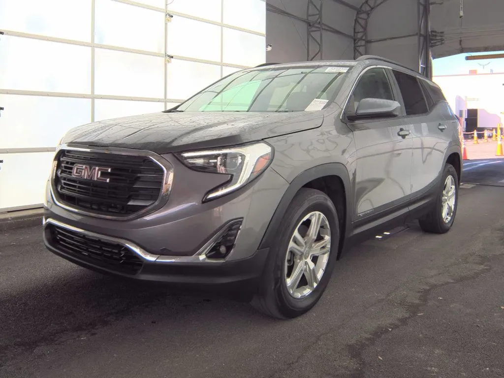 Gray 2021 GMC TERRAIN SLE for sale in Columbus, OH