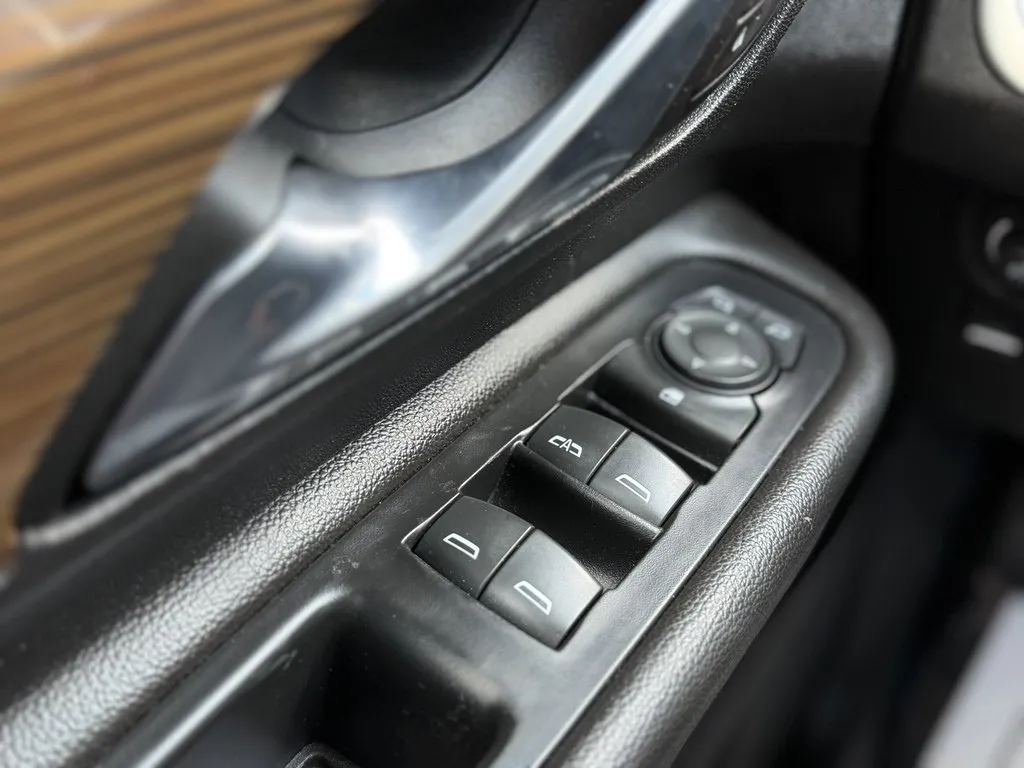 2021 GMC Terrain SLE - Photo 9