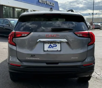 More photos of 2021 GMC TERRAIN SLE AWD GREAT PRICE at Auto Palace, OH