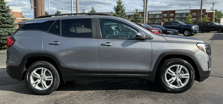 2021 GMC Terrain SLE - Photo 8
