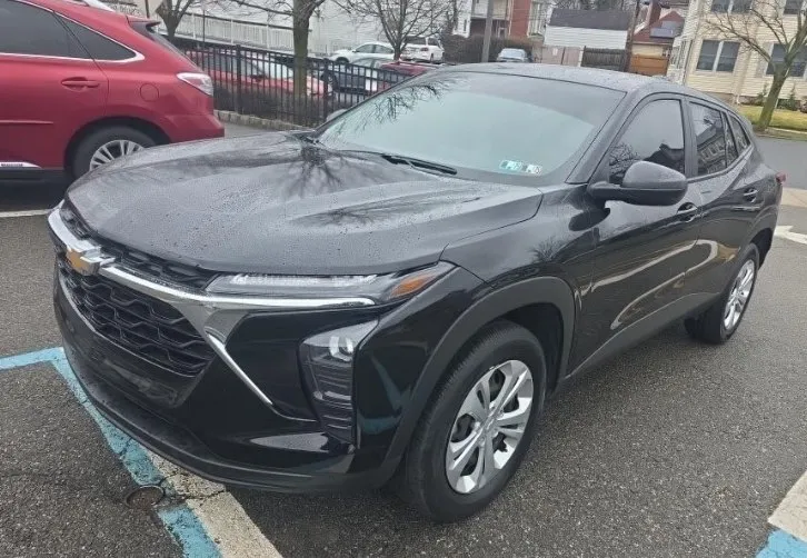 Black 2024 CHEVROLET TRAX LS for sale in Columbus, OH