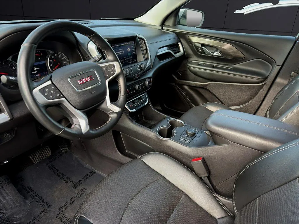 2024 GMC Terrain SLT - Photo 12