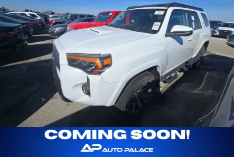 White 2020 TOYOTA 4RUNNER SR5/SR5 PREMIUM for sale in Columbus, OH