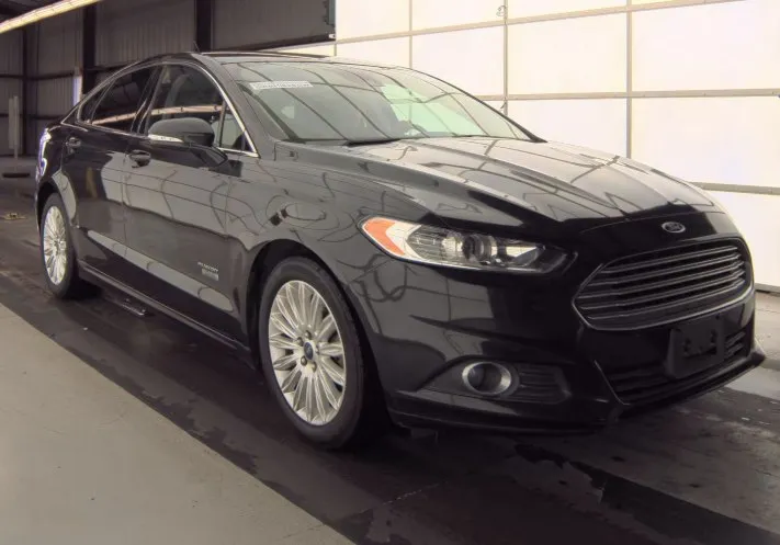 Black 2015 FORD FUSION SE PHEV for sale in Columbus, OH