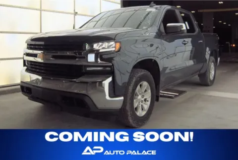 Gray 2019 CHEVROLET SILVERADO 1500 LT KBB 25K WOW for sale in Columbus, OH