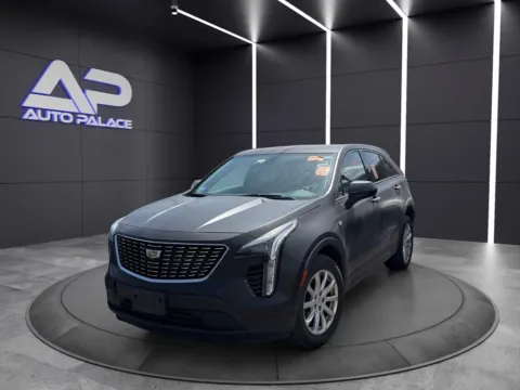 Black 2019 CADILLAC XT4 LUXURY for sale in Columbus, OH