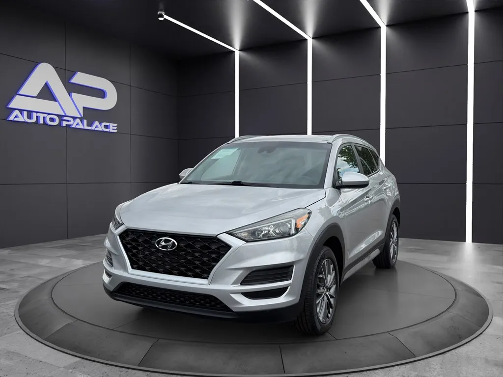 Silver 2020 HYUNDAI TUCSON LIMITED KBB VALUE $18,600 WOW for sale in Columbus, OH