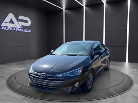 Black 2020 HYUNDAI ELANTRA SEL for sale in Columbus, OH