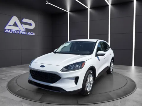 White 2022 FORD ESCAPE SE KBB VALUE 18K WOW for sale in Columbus, OH