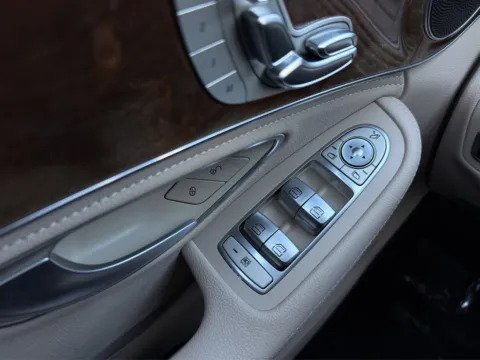 More photos of 2016 MERCEDES-BENZ C-CLASS C300 4MATIC at Auto Palace, OH