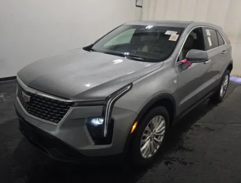 Silver 2024 CADILLAC XT4 LUXURY for sale in Columbus, OH