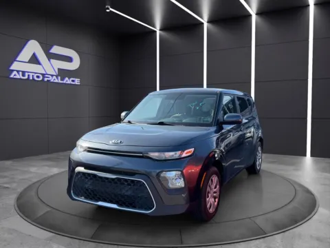 Gray 2020 KIA SOUL LX for sale in Columbus, OH