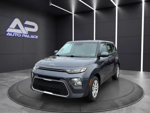 Gray 2020 KIA SOUL LX for sale in Columbus, OH