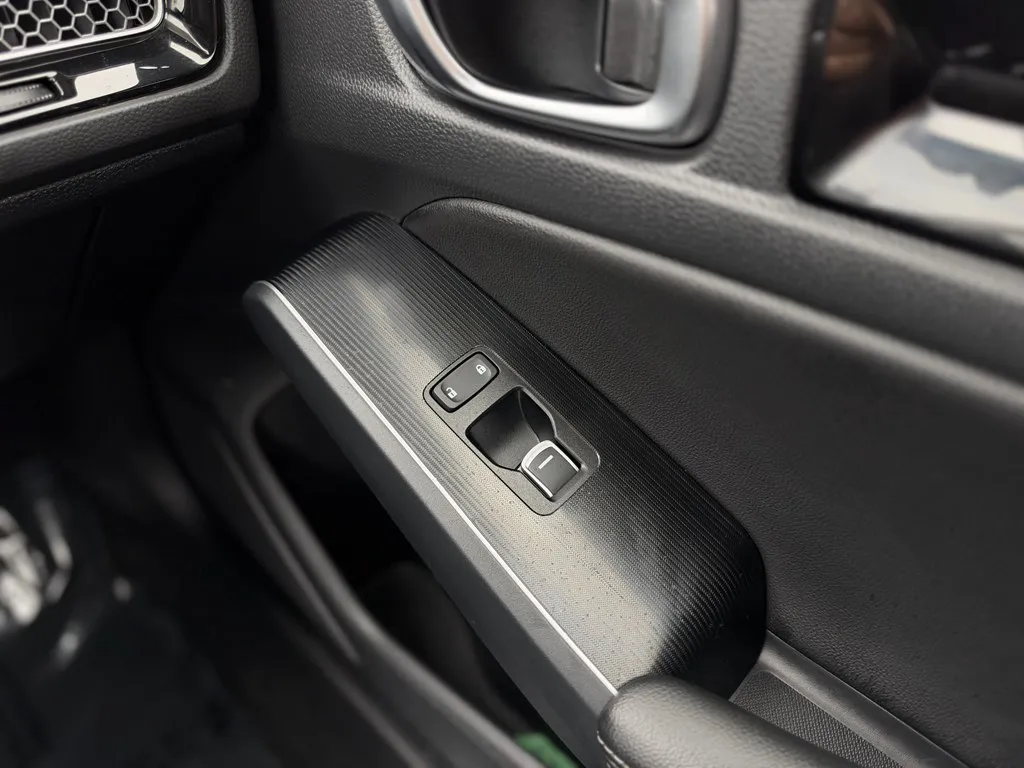 2024 Honda Civic Touring - Photo 13