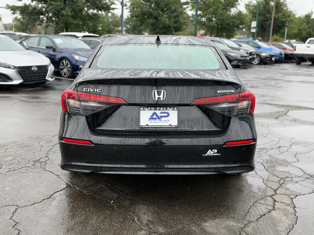 2024 Honda Civic Touring - Photo 5