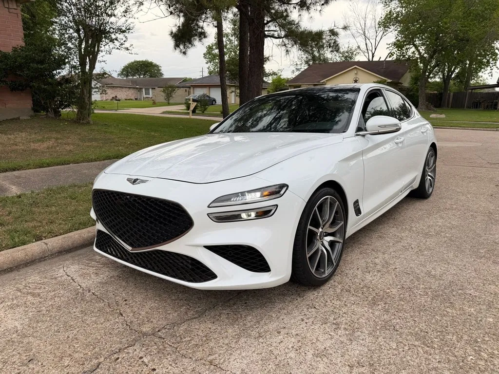 White 2022 GENESIS G70 BASE for sale in Columbus, OH