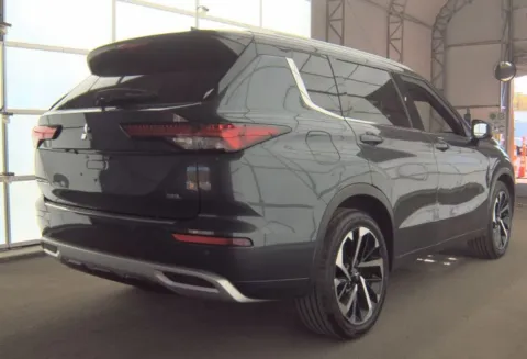 Photos of 2024 MITSUBISHI OUTLANDER SEL for sale in Columbus, OH at Auto Palace