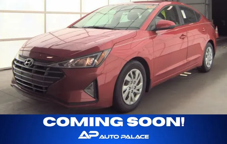 Red 2020 HYUNDAI ELANTRA SE for sale in Columbus, OH