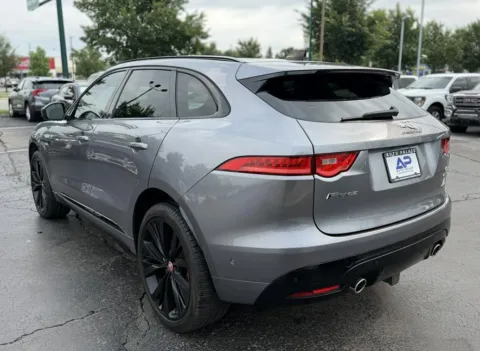 More photos of 2020 JAGUAR F-PACE S KBB VALUE 27K WOW at Auto Palace, OH