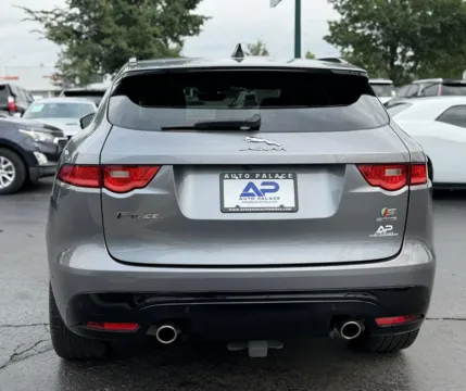 More photos of 2020 JAGUAR F-PACE S KBB VALUE 27K WOW at Auto Palace, OH