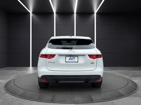 More photos of 2020 JAGUAR F-PACE PRESTIGE at Auto Palace, OH