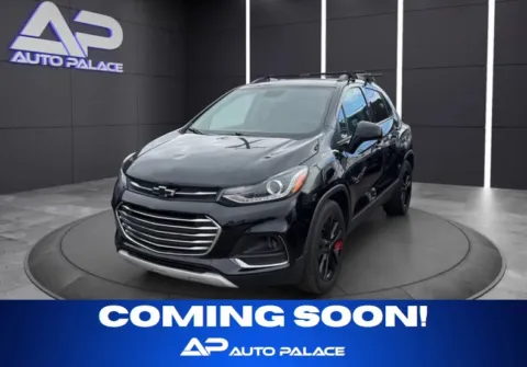 Black 2018 CHEVROLET TRAX 1LT for sale in Columbus, OH