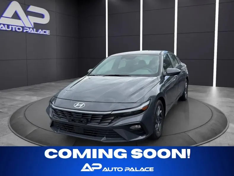 Gray 2024 HYUNDAI ELANTRA SEL KBB VALUE $18,750 WOW for sale in Columbus, OH