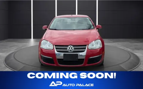 Red 2010 VOLKSWAGEN JETTA LIMITED for sale in Columbus, OH