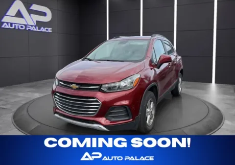 Red 2022 CHEVROLET TRAX 1LT for sale in Columbus, OH