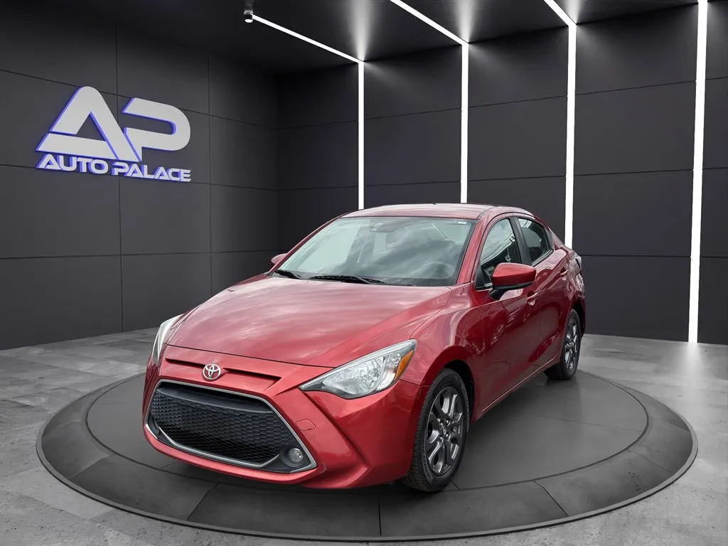 2019 Toyota Yaris LE AT's photo