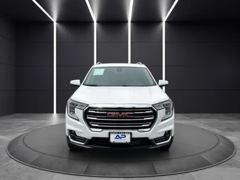 Photos of 2022 GMC TERRAIN SLT LOWEST PRICE AROUND for sale in Columbus, OH at Auto Palace