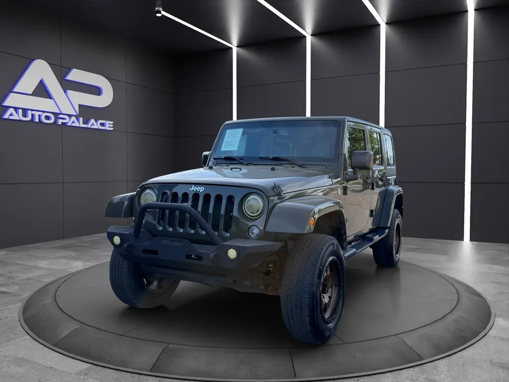 Green 2015 JEEP WRANGLER UNLIMI SAHARA for sale in Columbus, OH