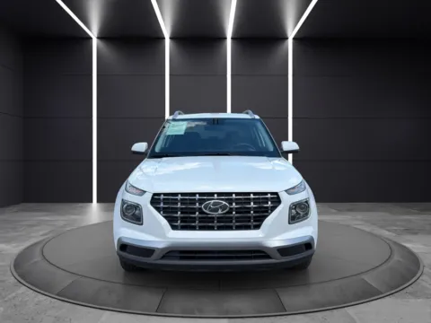 Photos of 2025 HYUNDAI VENUE SEL PRICED TO SELL FAST for sale in Columbus, OH at Auto Palace