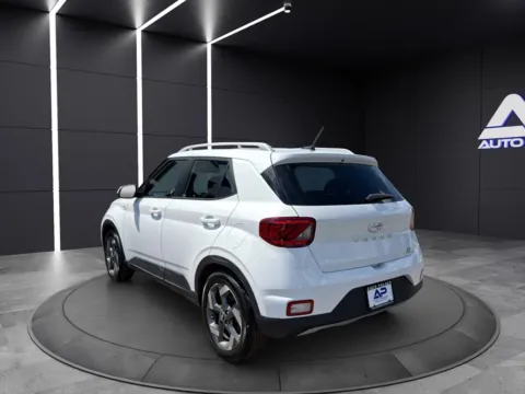 More photos of 2025 HYUNDAI VENUE SEL PRICED TO SELL FAST at Auto Palace, OH