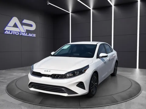 White 2024 KIA FORTE LX for sale in Columbus, OH