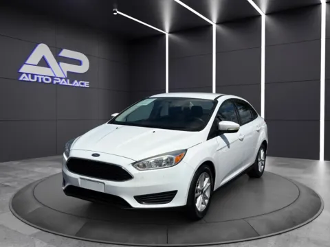 White 2017 FORD FOCUS SE for sale in Columbus, OH