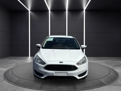 Photos of 2017 FORD FOCUS SE FULLY SERVICED VERY CLEAN for sale in Columbus, OH at Auto Palace