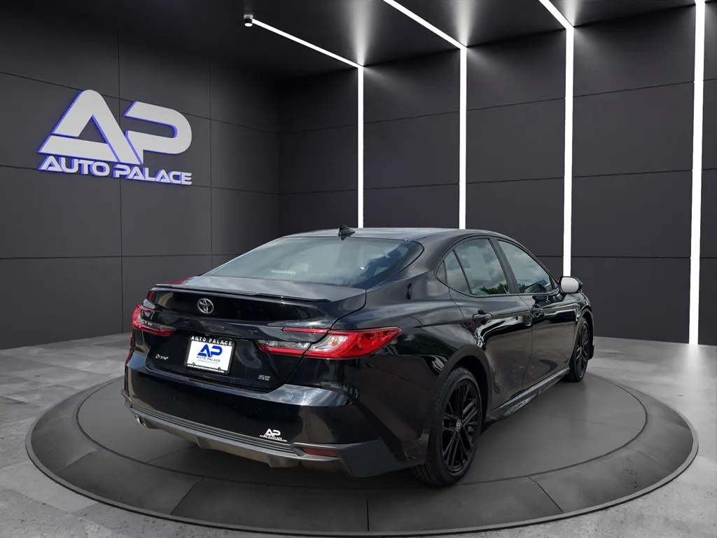 2025 Toyota Camry XSE - Photo 6