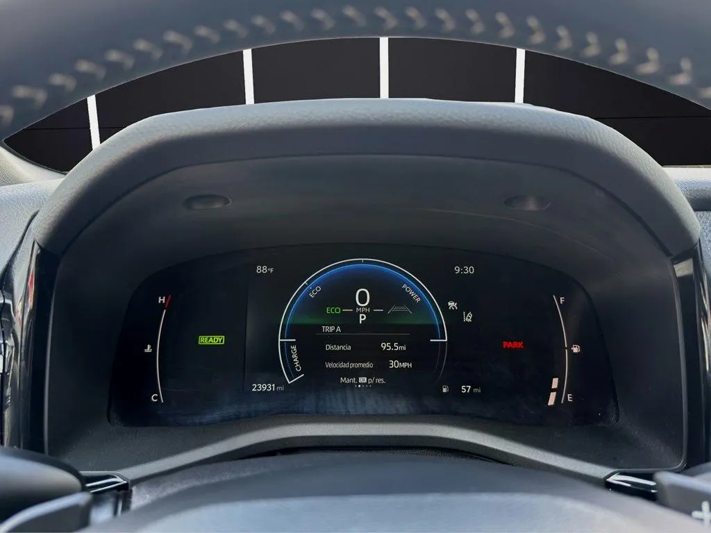 2025 Toyota Camry XSE - Photo 17