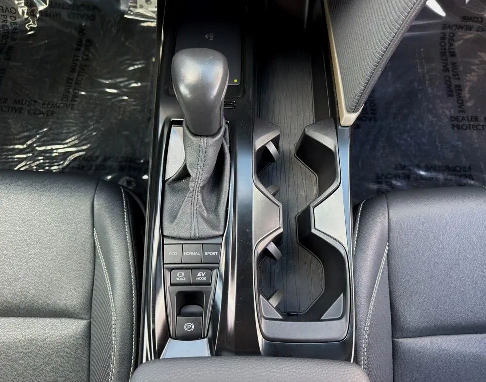 2025 Toyota Camry XSE - Photo 19