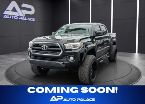 Black 2016 TOYOTA TACOMA DOUBLE CAB for sale in Columbus, OH