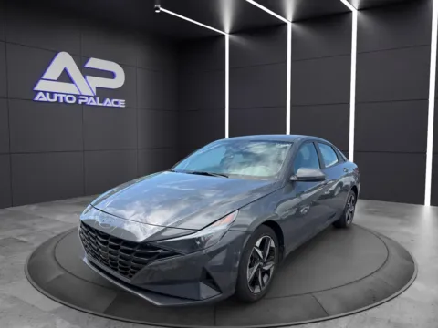 Gray 2023 HYUNDAI ELANTRA SEL for sale in Columbus, OH