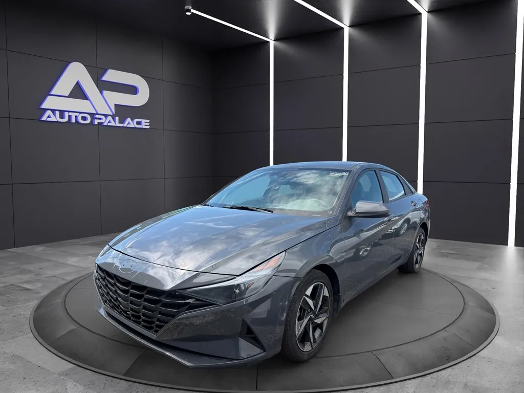 Gray 2023 HYUNDAI ELANTRA SEL for sale in Columbus, OH
