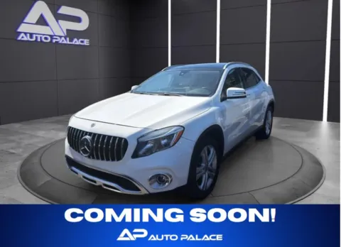 White 2019 MERCEDES-BENZ GLA 250 4MATIC for sale in Columbus, OH