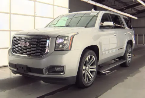 Silver 2018 GMC YUKON DENALI for sale in Columbus, OH