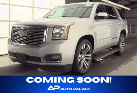 Silver 2018 GMC YUKON DENALI for sale in Columbus, OH