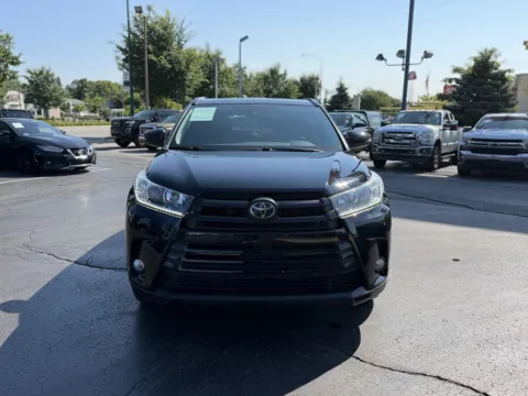 Photos of 2018 TOYOTA HIGHLANDER SE LEATHER 3RD ROW NAV for sale in Columbus, OH at Auto Palace