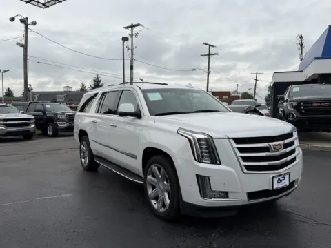 Another view of 2018 CADILLAC ESCALADE ESV LUXURY 4X4 3RD ROW for sale in Columbus, OH at Auto Palace