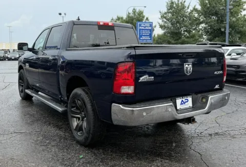 More photos of 2014 RAM 1500 SLT 4X4 V6 GREAT ON GAS at Auto Palace, OH