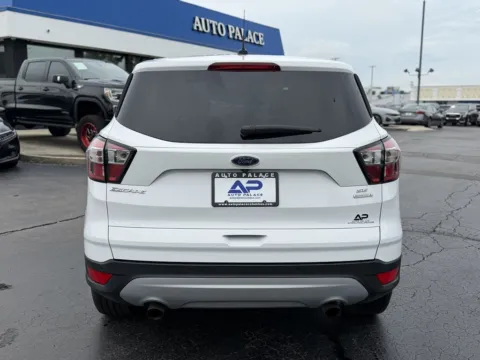 More photos of 2017 FORD ESCAPE SE GAS SAVER GREAT VALUE at Auto Palace, OH